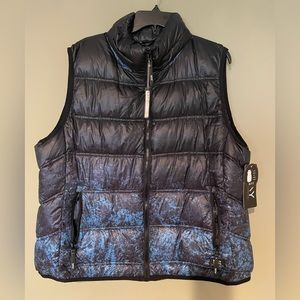 NWT Marc New York performance vest with hidden hood.  Size 1x